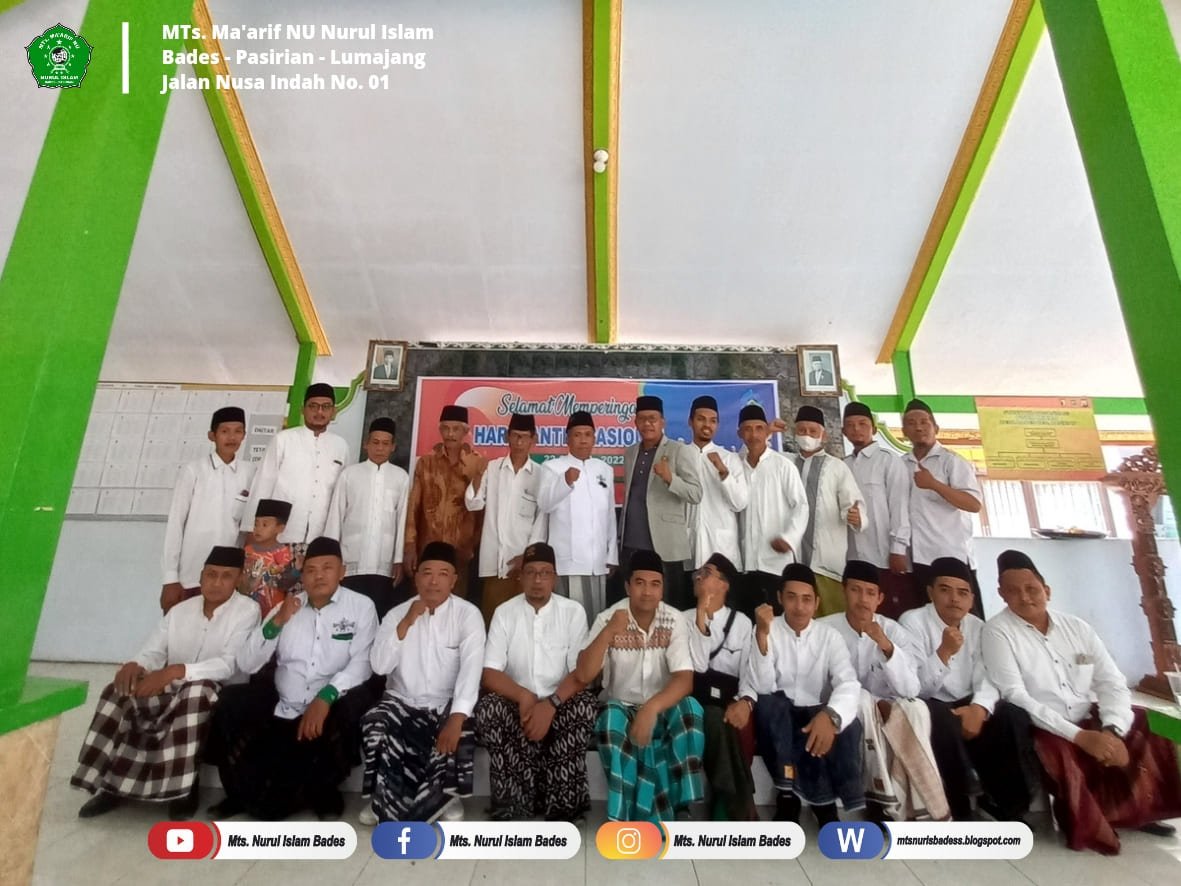 Upacara Hari Santri Di Pendopo Balai Desa Bades