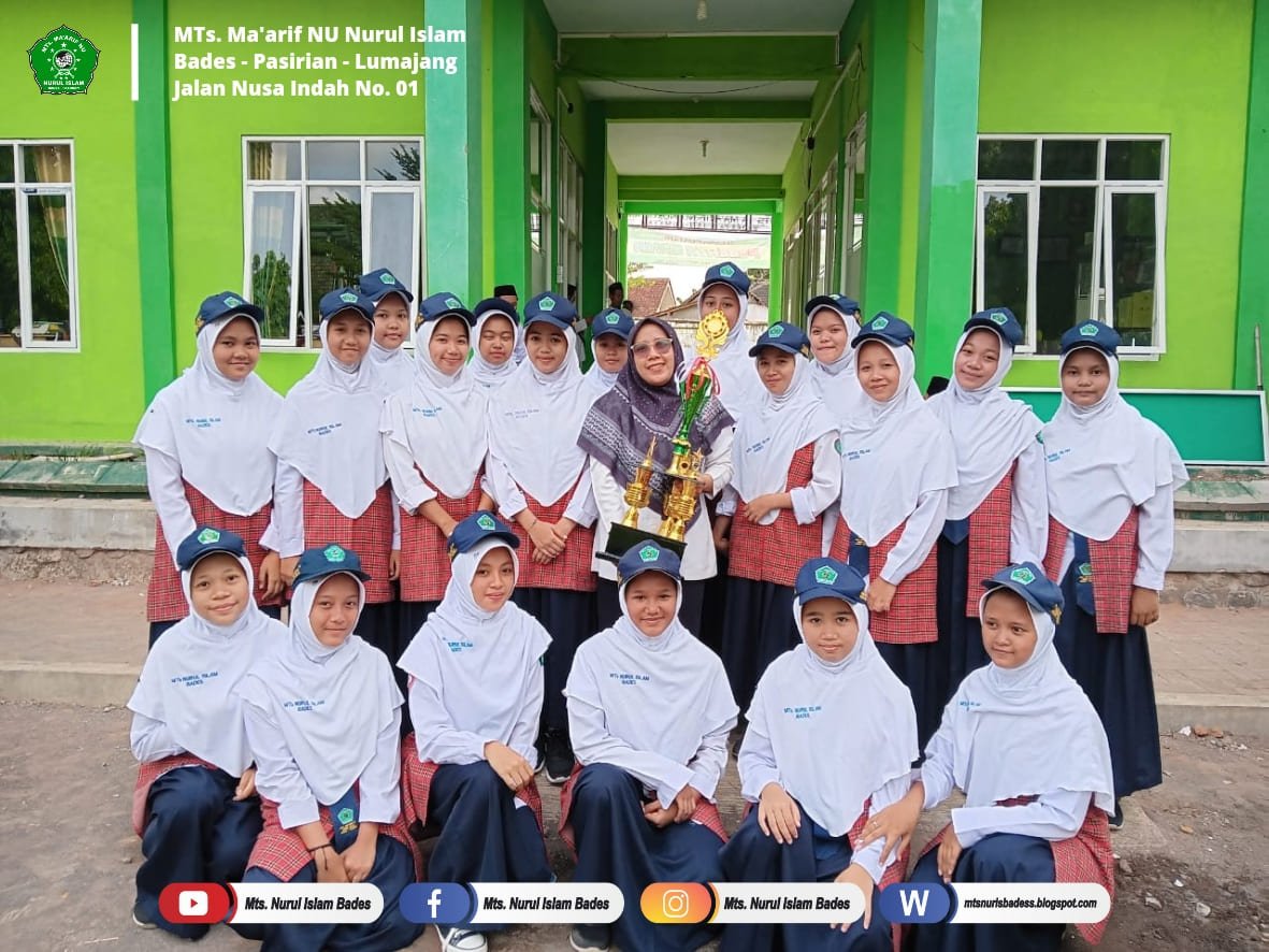 Kelas IXC Menyabet Piala Bergilir Kelas Terbersih