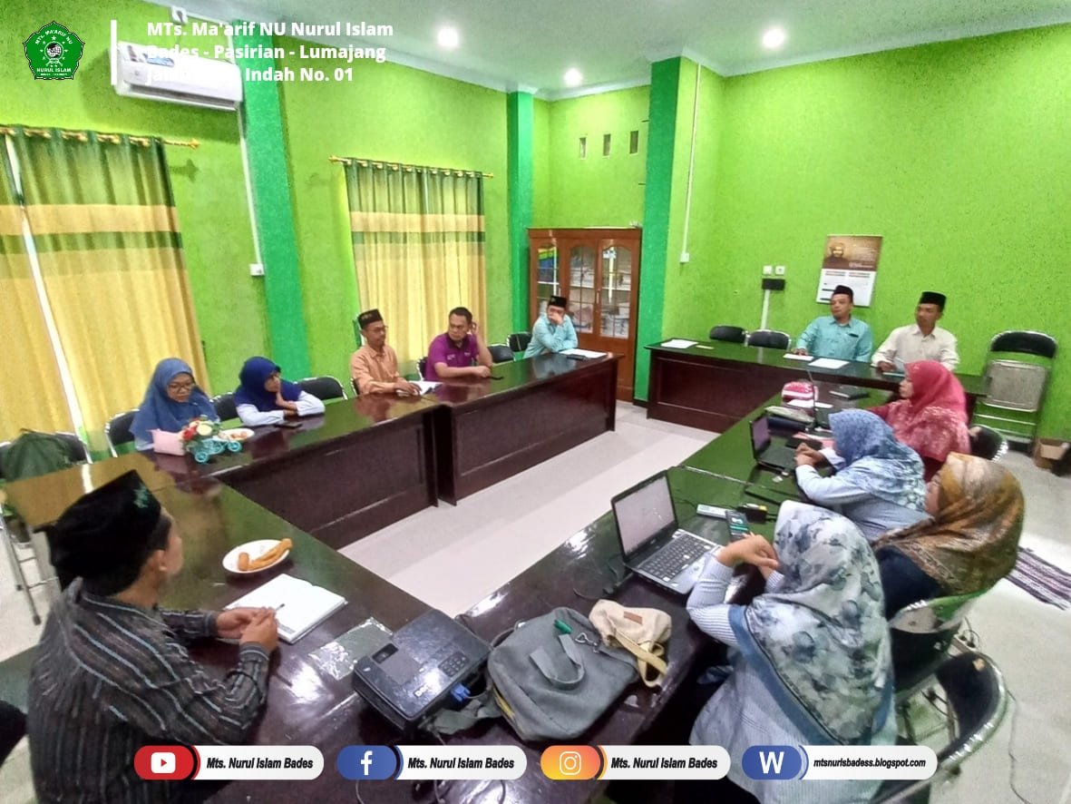 Madrasah Tsanawiyah Ma'arif NU Nurul Islam Bades Menggelar Telaah Soal AMBK Tahun 2024