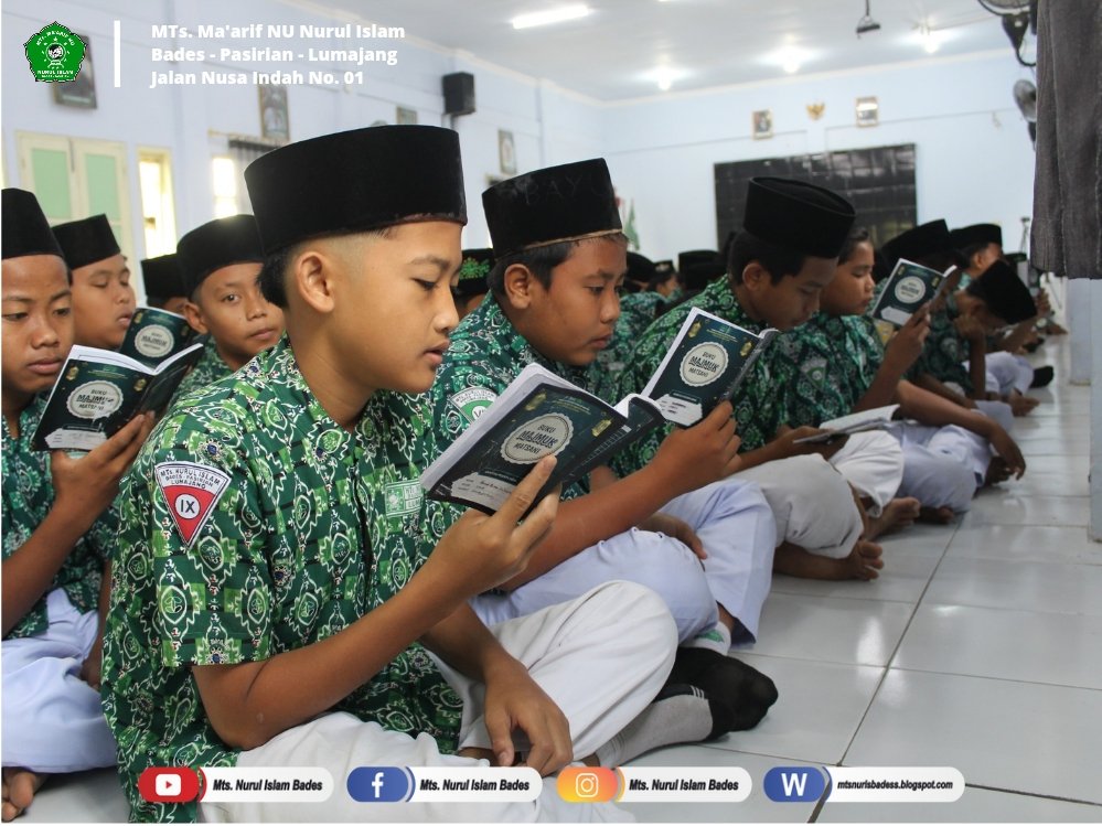 Pembacaan Dalaillunnajah Setiap Hari Kamis Dengan Seluruh Warga Madrasah